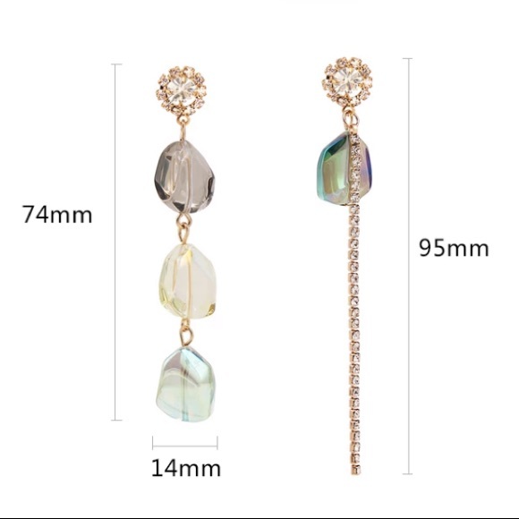 Beautiful Long Crystals Earrings - Picture 4 of 4